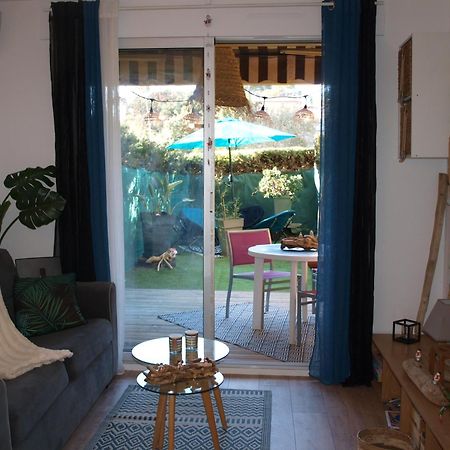 Studio Le Mistral Saint-Raphael  Luaran gambar